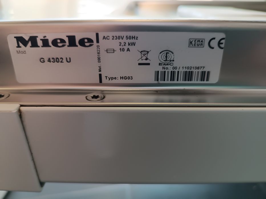 Съдомиялна машина MIELE за вграждане