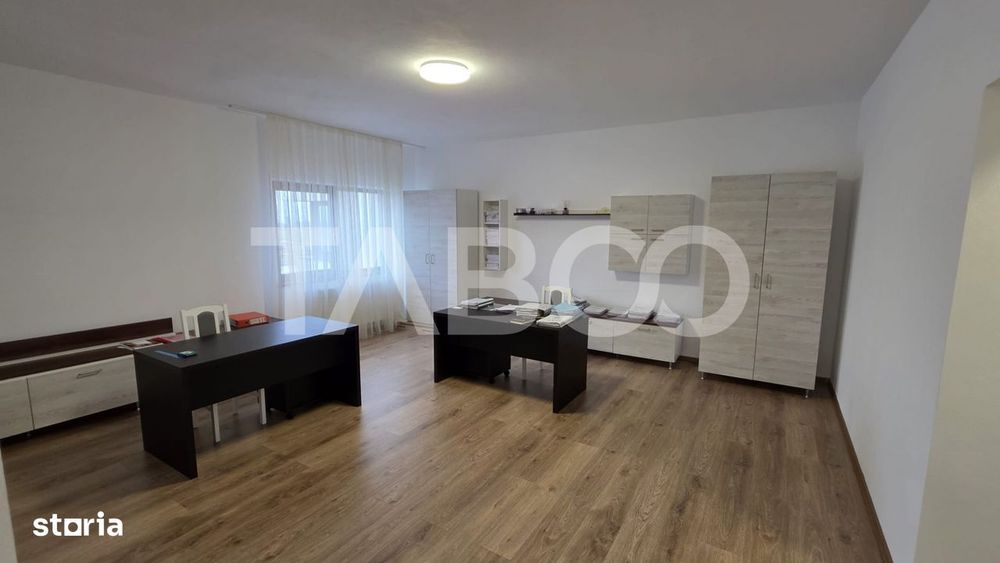 Apartament spatios 3 camere si balcon bloc nou zona rezidentiala Sebes — fotografia 1