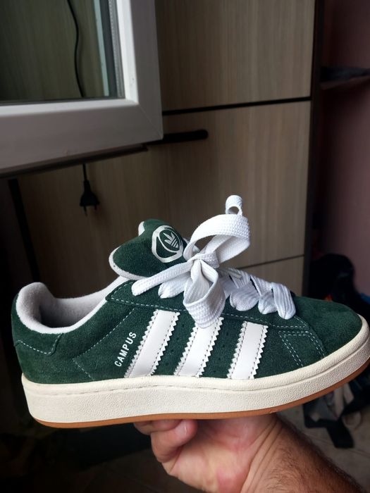 Vand Adidas Campus