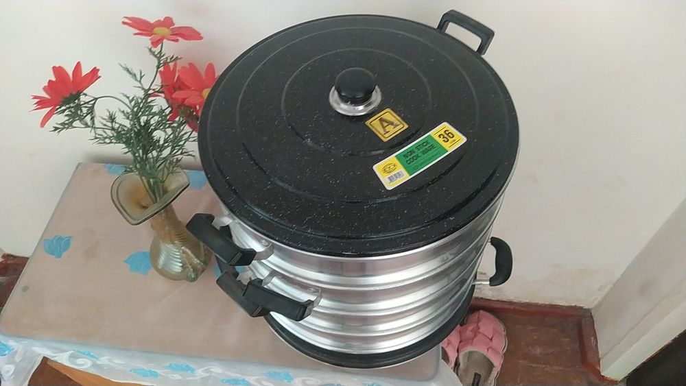 Manti qozon sotiladi