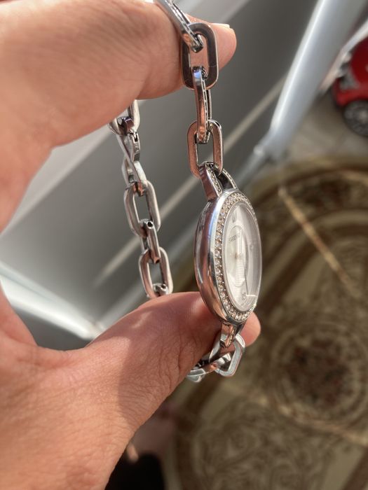 Часы Swarovski в хорошом состоянии