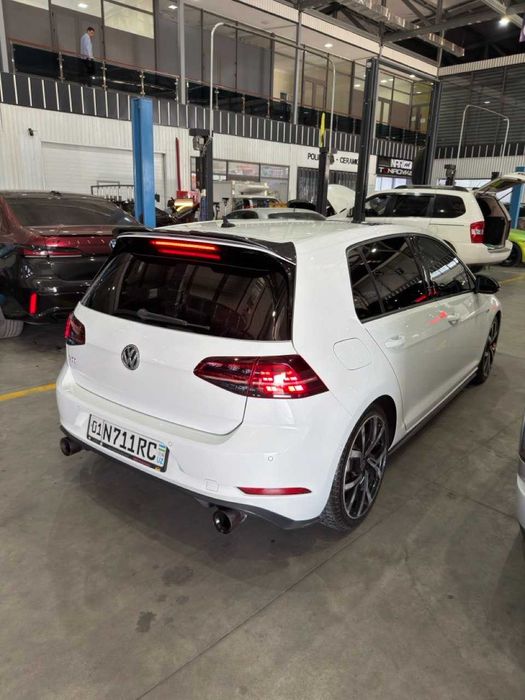 Volkswagen Golf GTI MK7.5 2020
