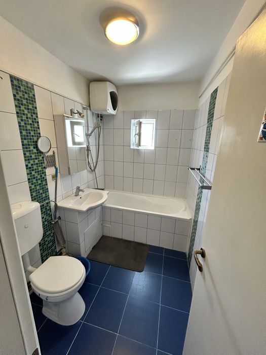 Apartament 2 camere semidecomandat