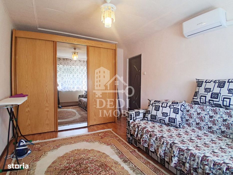 Apartament 3 camera de vânzare in zona Nufarul, Oradea
