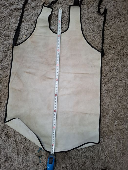 Колеса резиновые.смотрите фото.