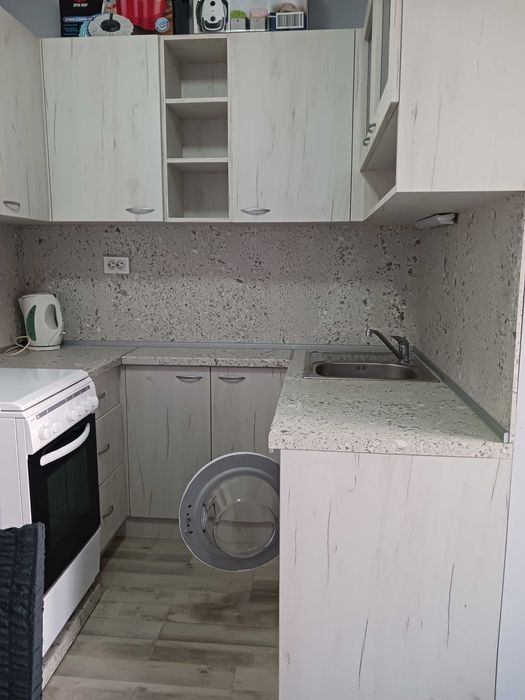 Дава се под наем Многостаен апартамент в Варна, Колхозен пазар - 35 кв.м за 265.2 € - Снимка #4