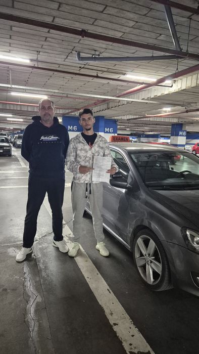 Instructor auto București