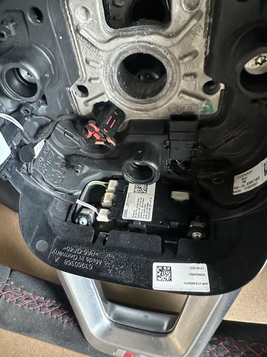 Audi Q8/SQ8/RSQ8 Волан Алкантара