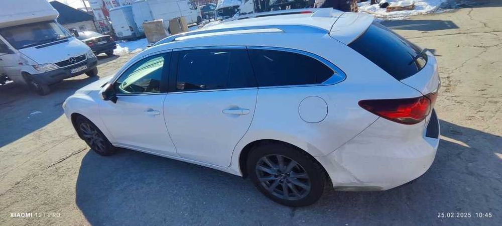 usa stanga alba Mazda 6 GJ an 2014
