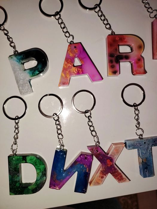 Ключодържатели "буква" от епоксидна смола