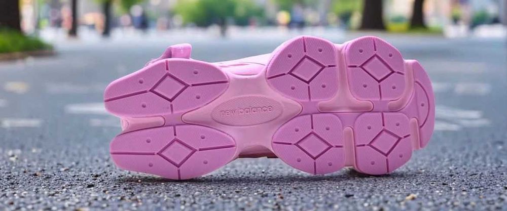 Продавам нови дамски маратонки New Balance 9060 "Exclusive Pink Overdye