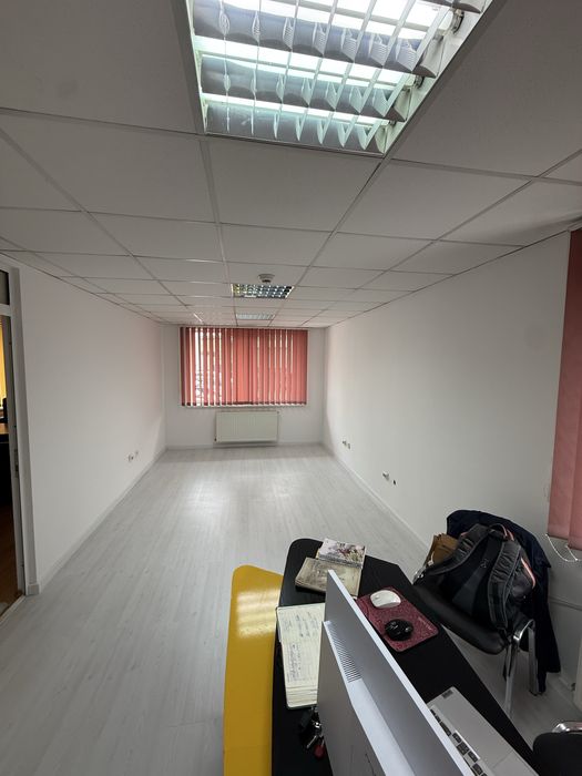 Inchiriez spatiu birouri zona Platinia