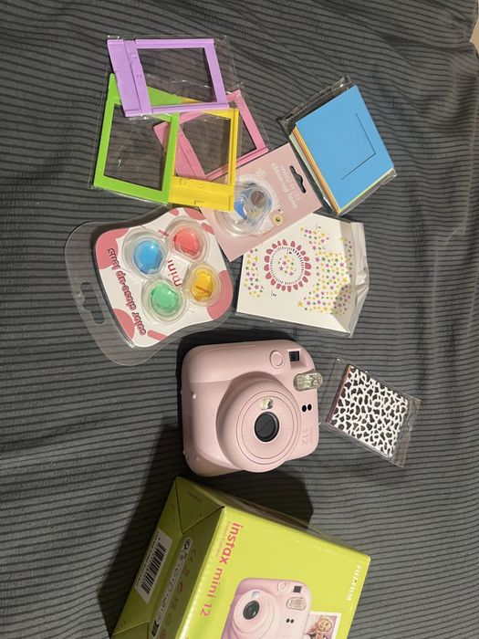 Instax mini 12  розовый