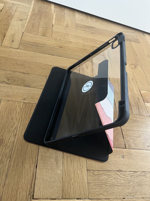 Калъфи за Ipad Air 5