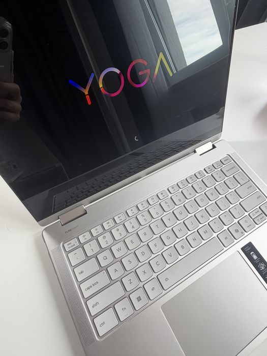 Lenovo Yoga 2-in-1 14” 2.8K  AI 7 350 | 32GB RAM | 1TB SSD | IMPECABIL + GARANȚIE