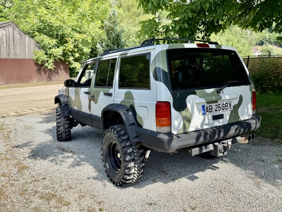 JEEP Cherokee 2001 — imagine 3