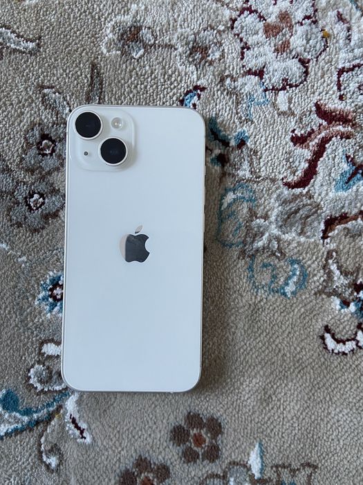 iPhone 14.