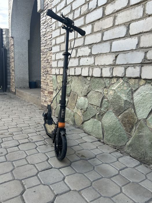 Urban Scooter 200 черный