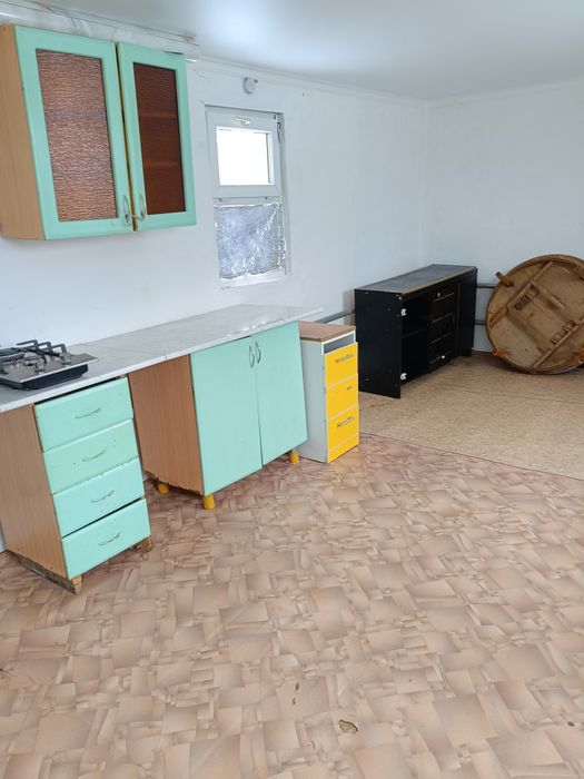 Шағын 2 этажы 2 бөлмелі жер үй