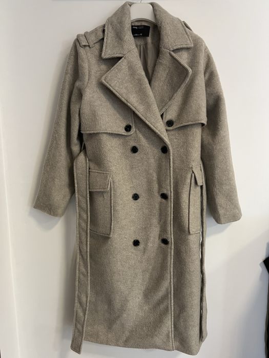 Дълго зимно палто  с двуредно закопчаване