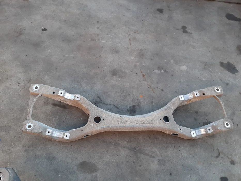 jug suport punte spate  3.0tdi cas  audi q7 4l  7l8512369