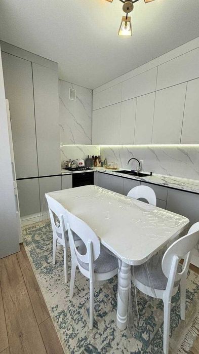 Продам 2х комн кв Батыс с современным ремонтом