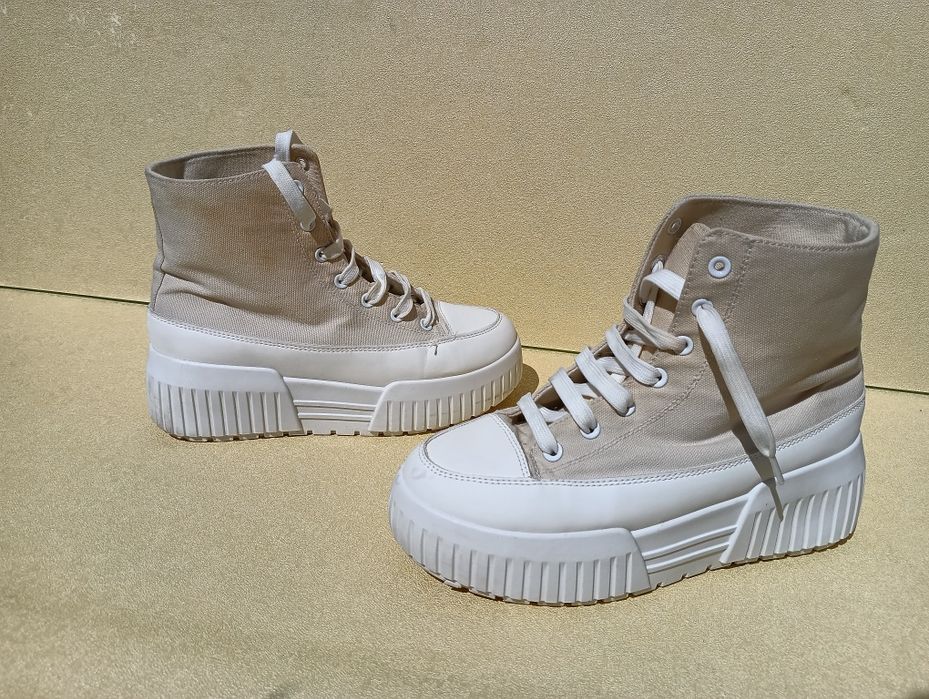 Кецове на платформа N 39 - 25 лв