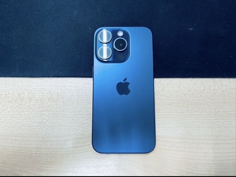 iphone 15 pro.