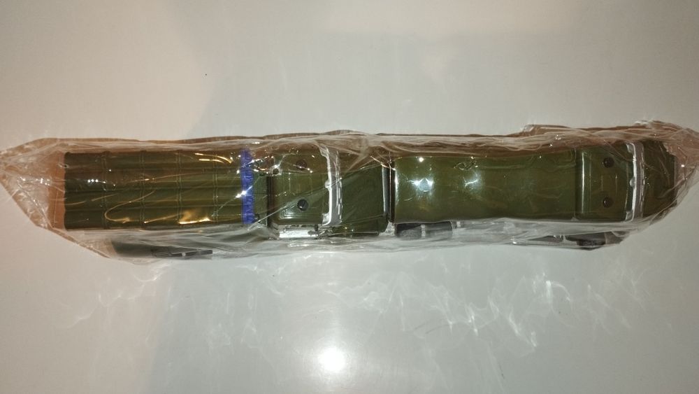 Продам набор военных машинок, пластик