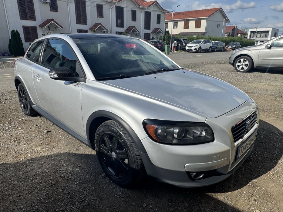 VOLVO C30