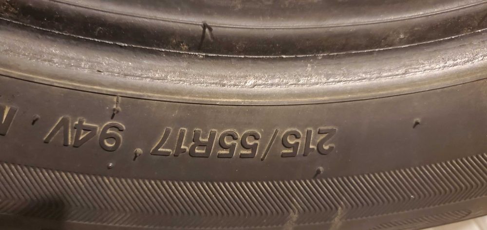 Pneuri Bridgestone 215/55 R17 vară