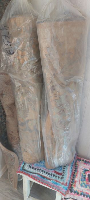 Продам два прикроватных коврика