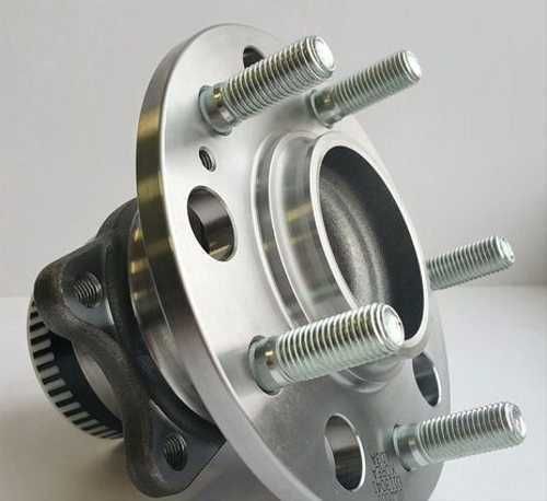 Ступица на Mitsubishi