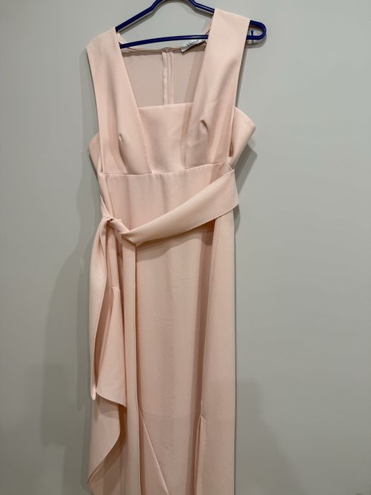 Продам платья лето