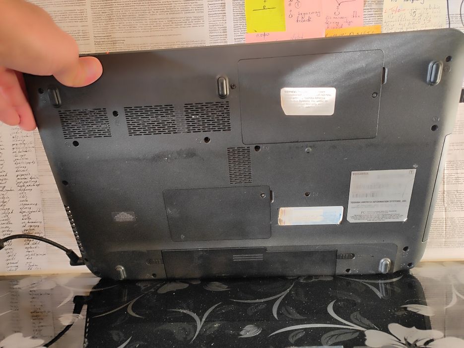 Noutbuk toshiba 600/OZU 6/Core i3-2310.4 yader