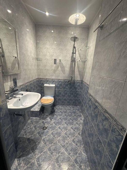 Дава се под наем Двустаен апартамент в Бургас, Славейков - 70 кв.м за 561 € - Снимка #7