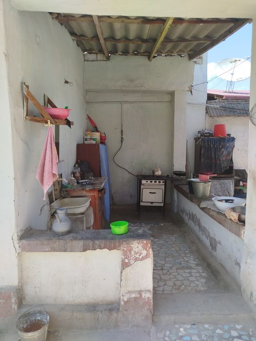 Уй 8хона сотилади