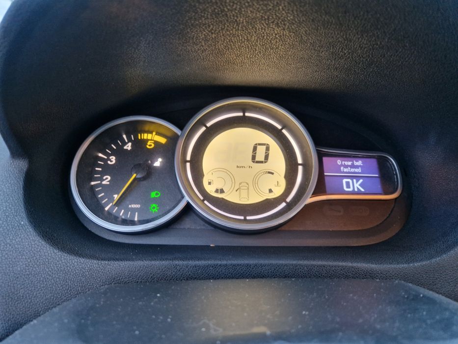 Renault Megane 3 an 2011, 1.5 dci 110 CP 6 trepte