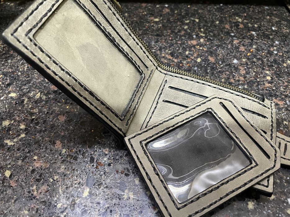 Кожанный бифолд, ручная работа.