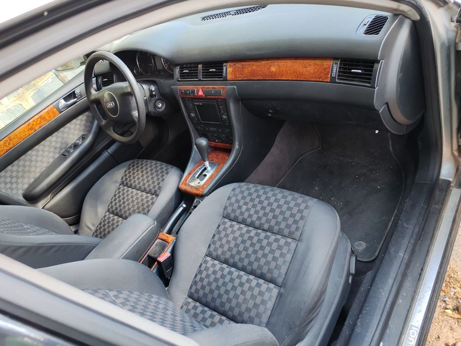 Продавам Ауди А6 AUDI A6