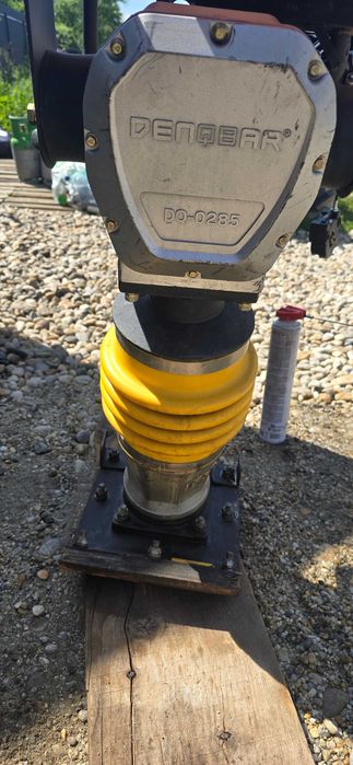 Mai Compactor Profesional DENQBAR (An 2021) Stare Top