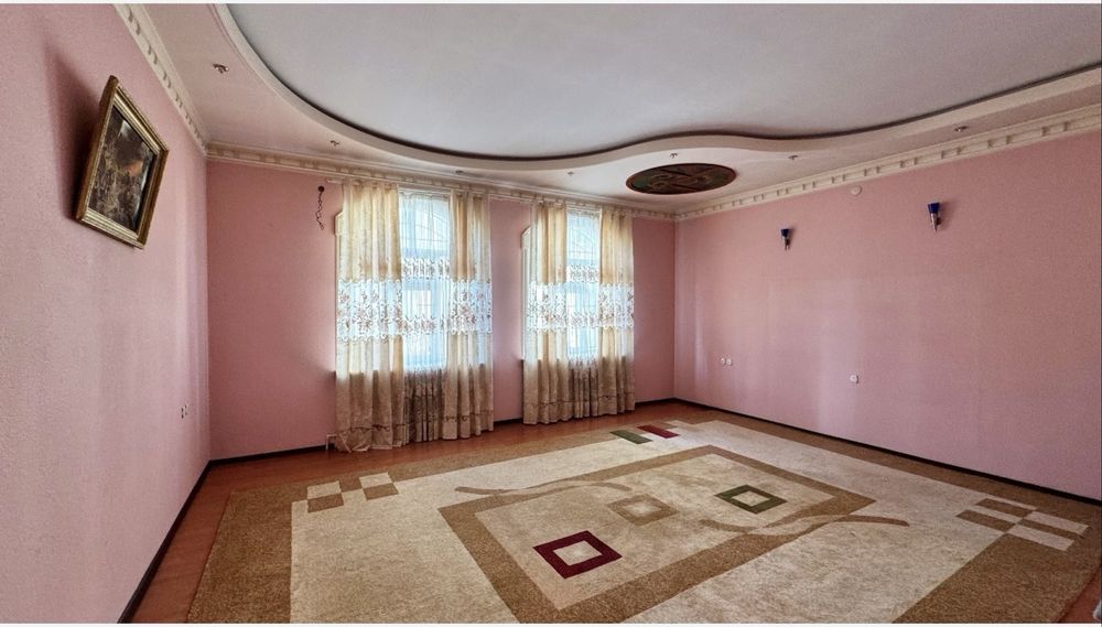 Продаётся Дом Шикарный Локация центр города!