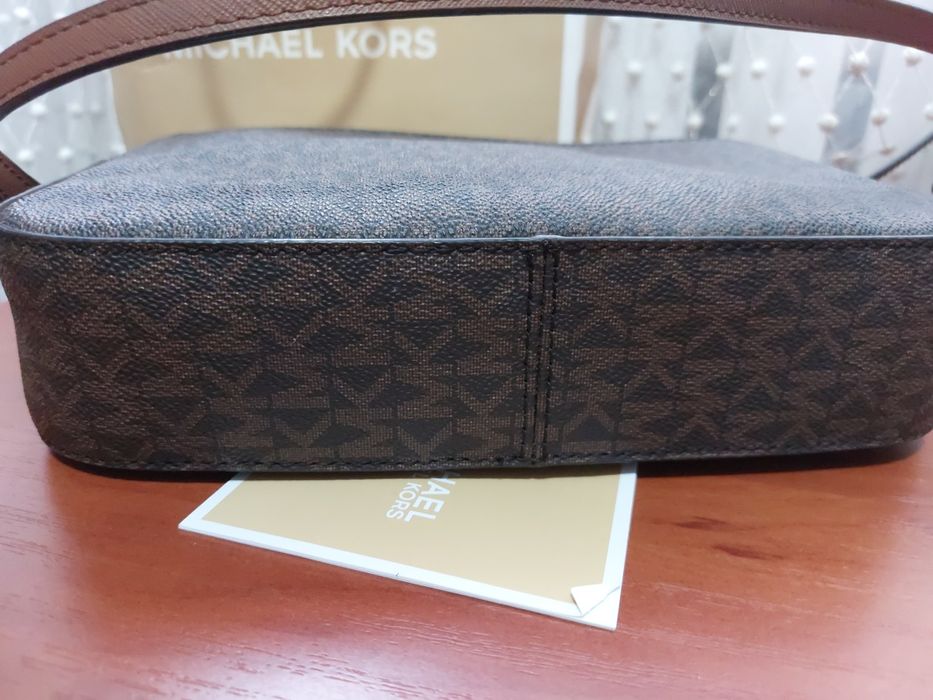 Продам сумку Michael Kors