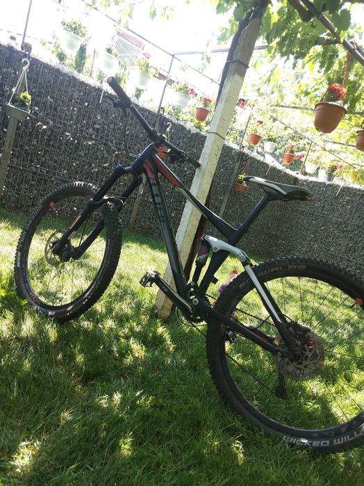 Bicicleta Cube Stereo 140 HPA 27.5"