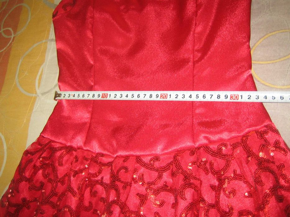 Официална дамска рокля размер S - като нова