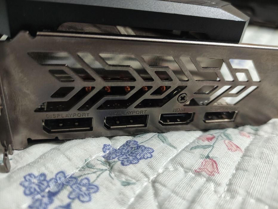 Продам видеокарту ASRock 5700XT PHANTOM GAMING ELITE