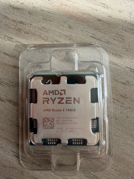 Продам процессор AMD Ryzen 5 7600x