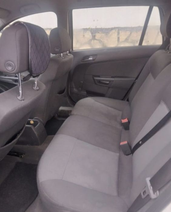 Vând Opel astra H în stare impecabila