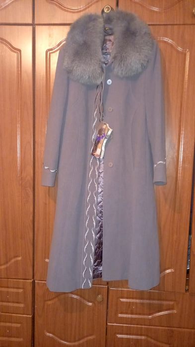 Продам пальто женское