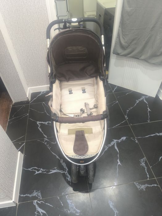 Продам коляску зима лето